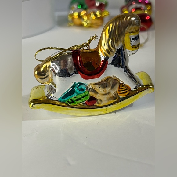 13 ~ VINTAGE CERAMIC ORNAMENTS - Picture 10 of 16